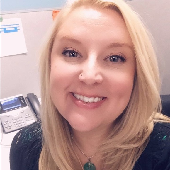 Meet your Posher, Suzanne - Picture 1 of 4